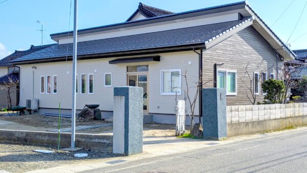 酒田市S様邸｜掘りごたつのあるこだわりのリビングのある家｜平屋建て・KDプレミアム